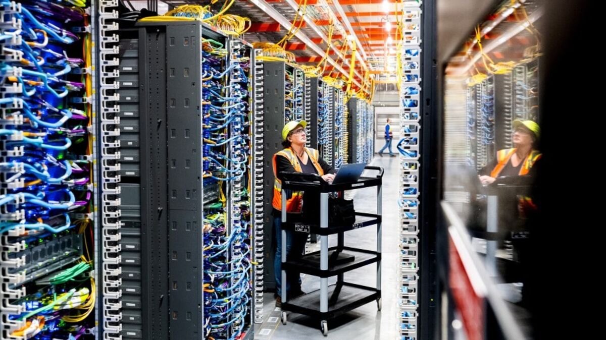 Amazon to Spend Billions More Than Expected on AI Data Centers