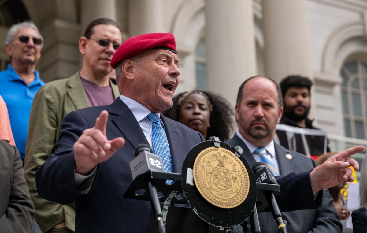 NYC Mayoral Candidate Sliwa Targets $10 Billion in School Cuts