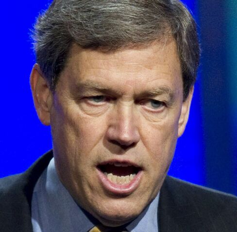 Lobbyist urges community banks not to fight overhaul
