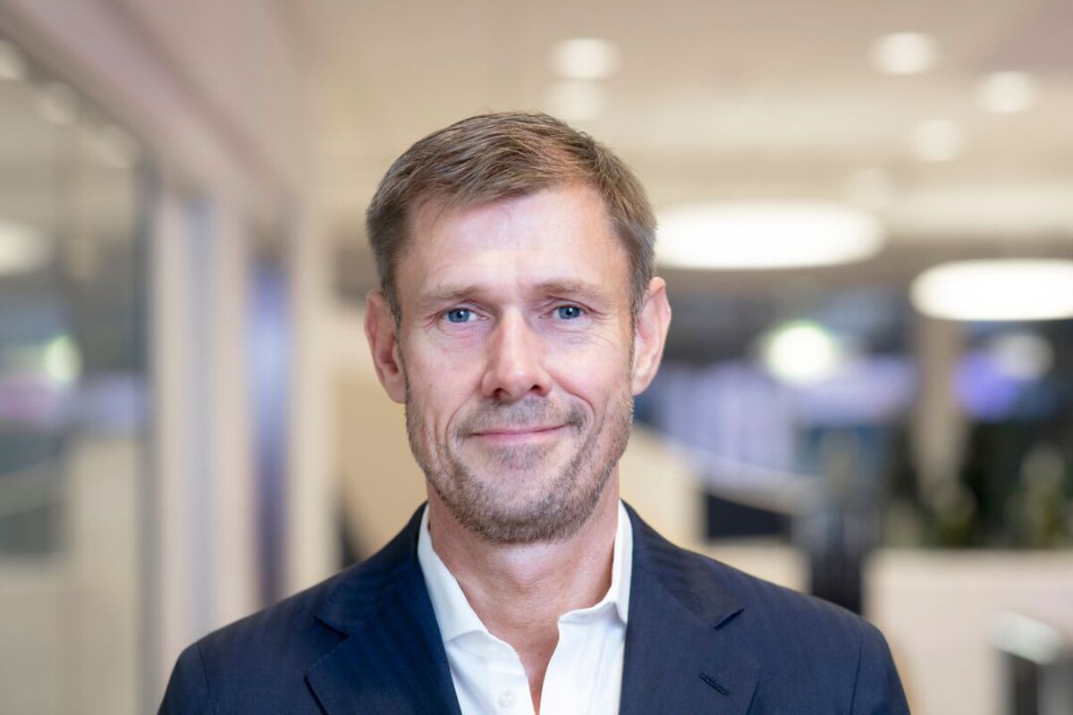 Danish Billionaire Cashes In on ISS Shares From Lego Family