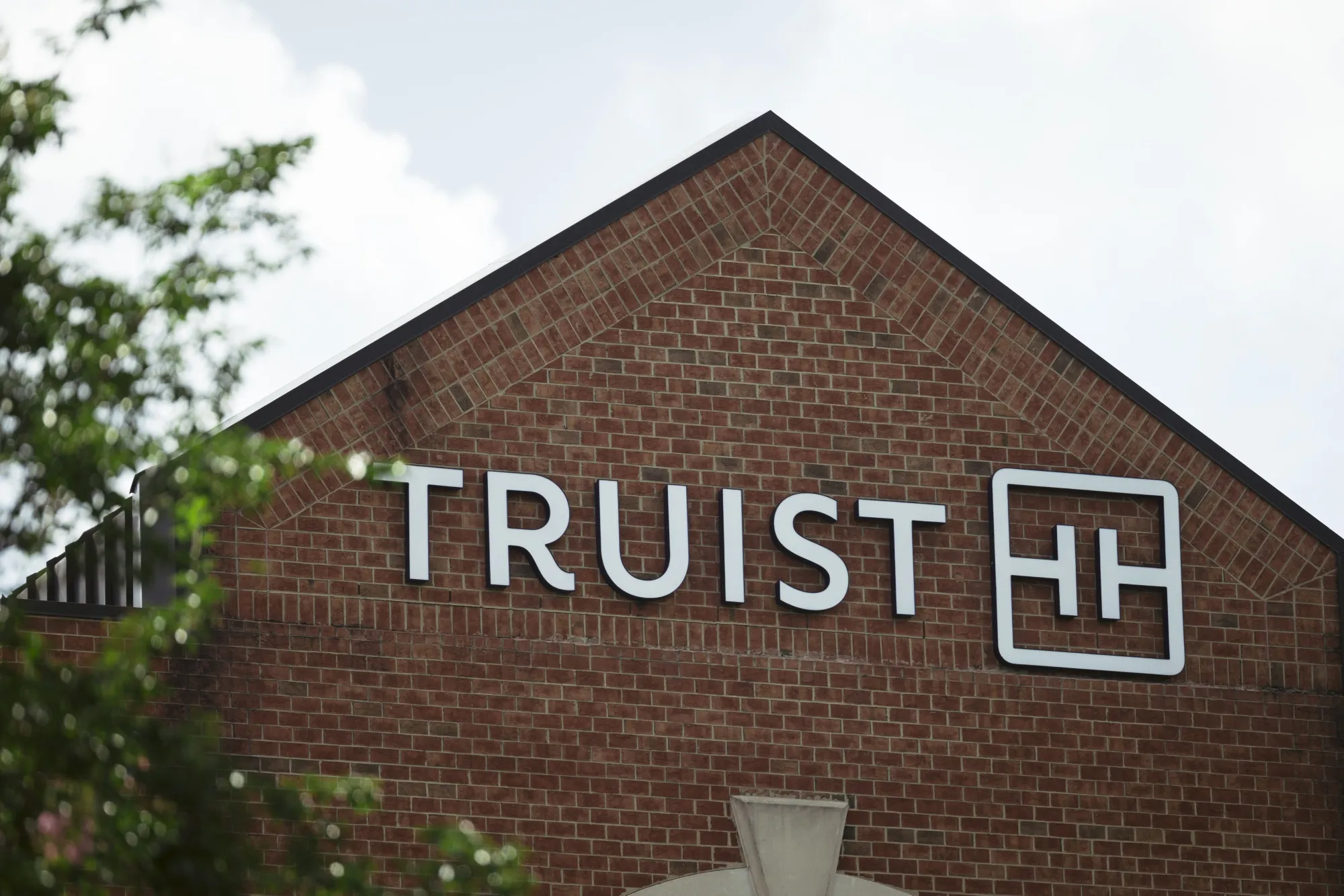 A Truist Financial bank branch in Charlotte, North Carolina, US, on Tuesday, July 9, 2024