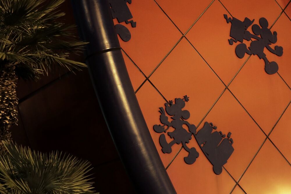 オリランドが社債準備 最大1000億円 コロナ禍で資金手当て 訂正 Bloomberg