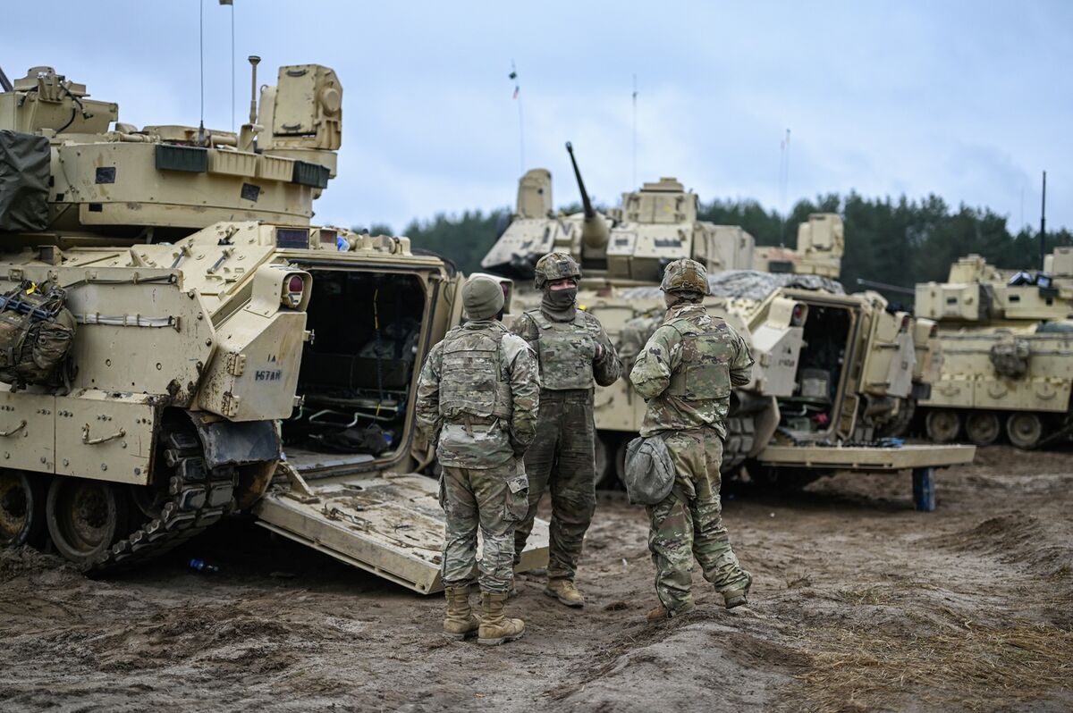 Trump Says He’s Open to More US Troops in Poland and Russia Penalties