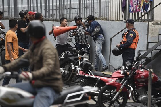 One Checkpoint, Then Another, Then Mayhem: Maduro’s Men Set Trap