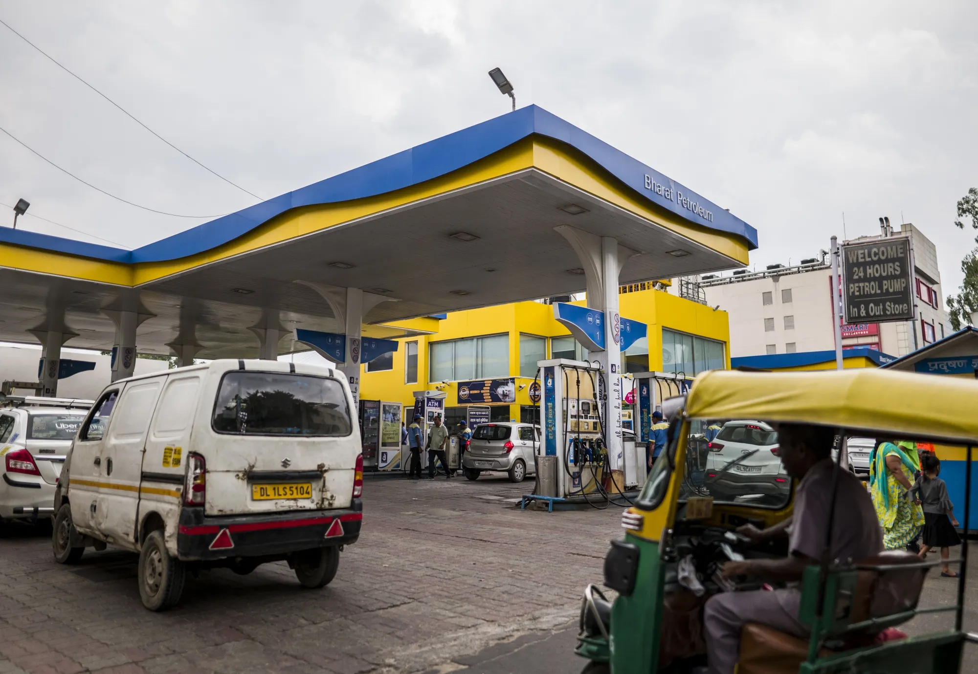 A gas station in New Delhi, India.&nbsp;Russia is making huge inroads into the Indian oil market and has possibly become one the largest supplier to the Asian buyer.
