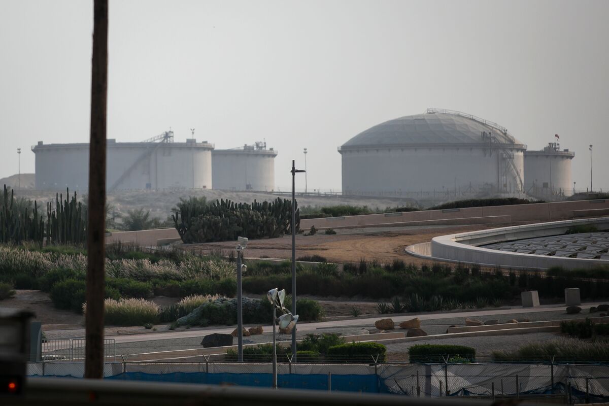 Saudi Arabia's Output Cuts Will Tighten Oil Market Sharply, OPEC Data ...