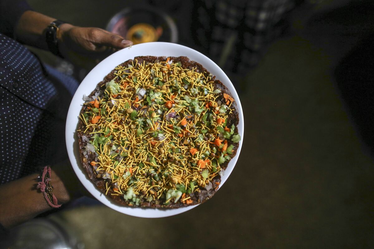 bloomberg.com - Pratik Parija - A Dozen Ingredients Show India's Mounting Food Inflation Risk