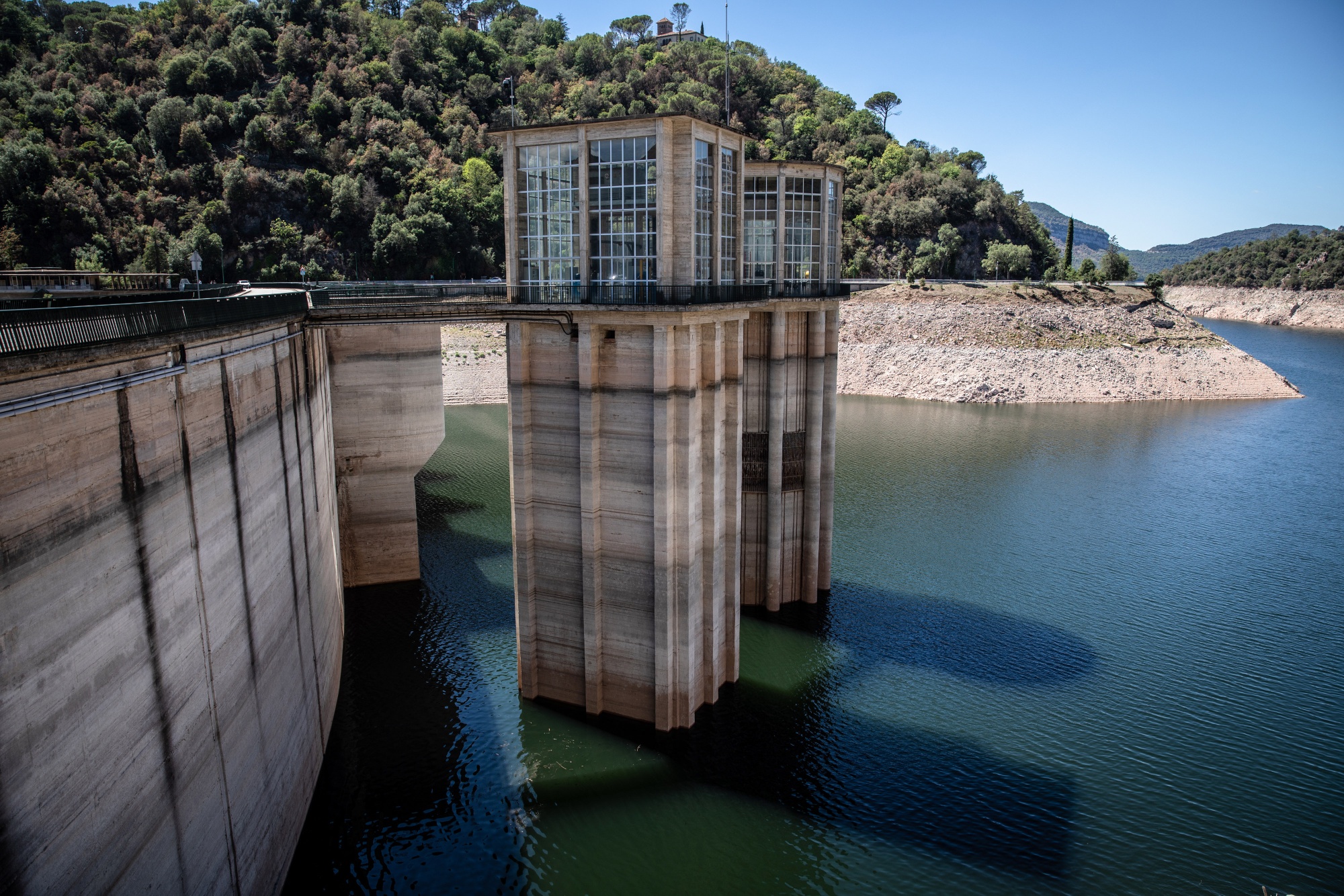 Spain Faces Threat of Dry, Hot Autumn With Dams at Record Low - Bloomberg