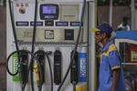 India's Rupee Drops to Record Low as Crude Oil Prices Advance