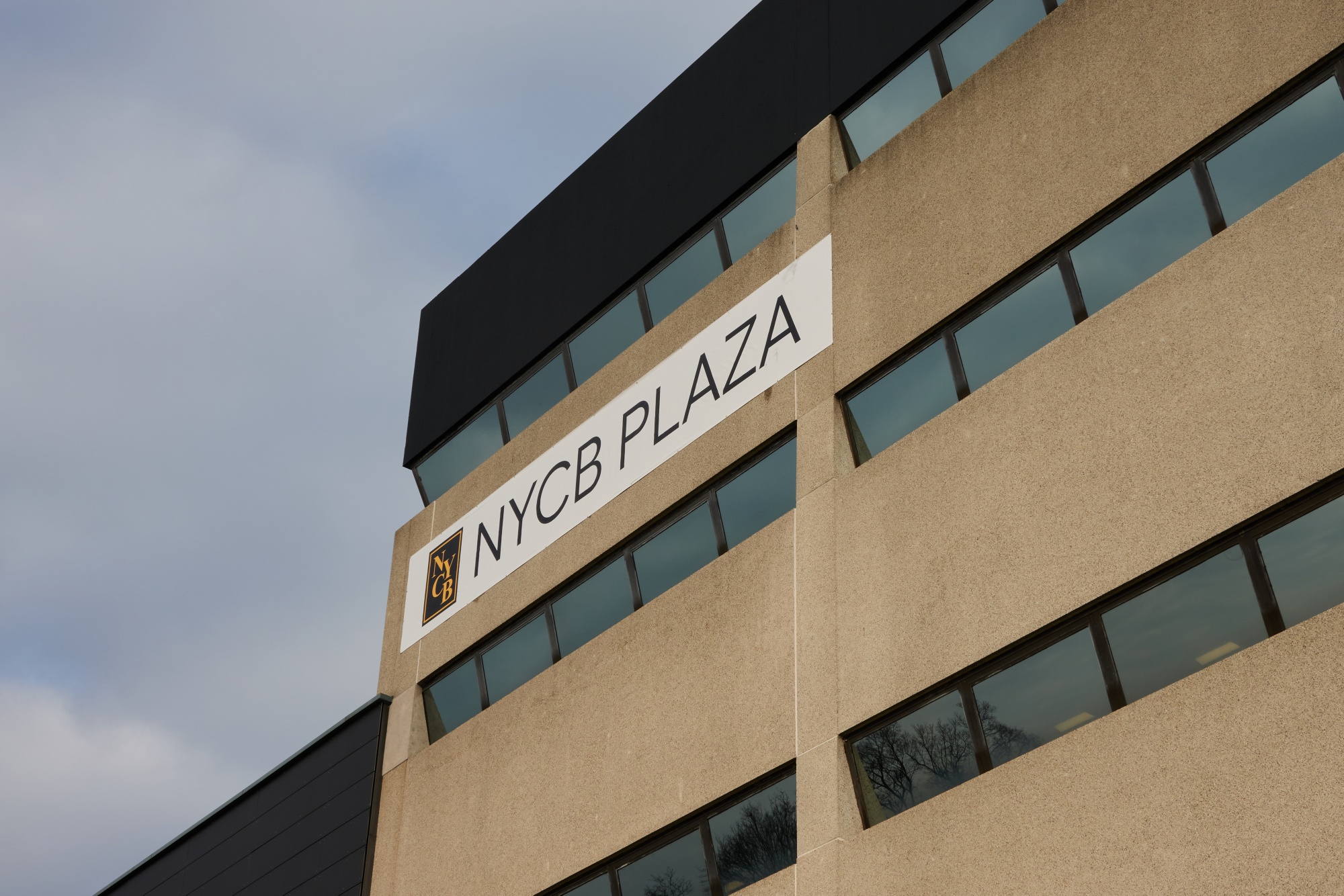 NYCB Earnings Investors Await New CEO Vision After Drama Bloomberg