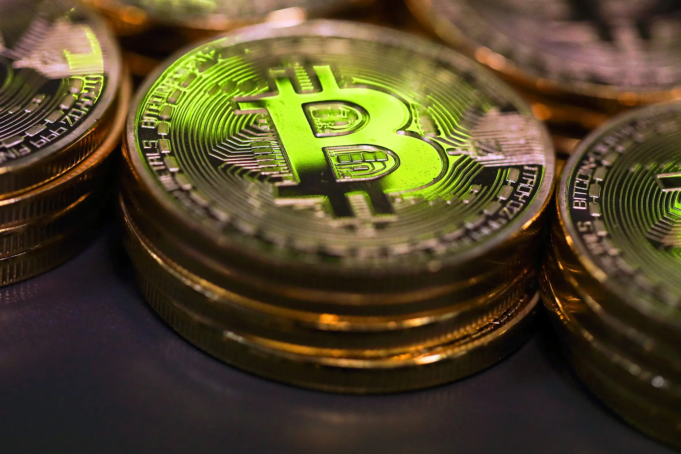 Ukrainian Shipping Company Plans to Accept Bitcoin - Bloomberg