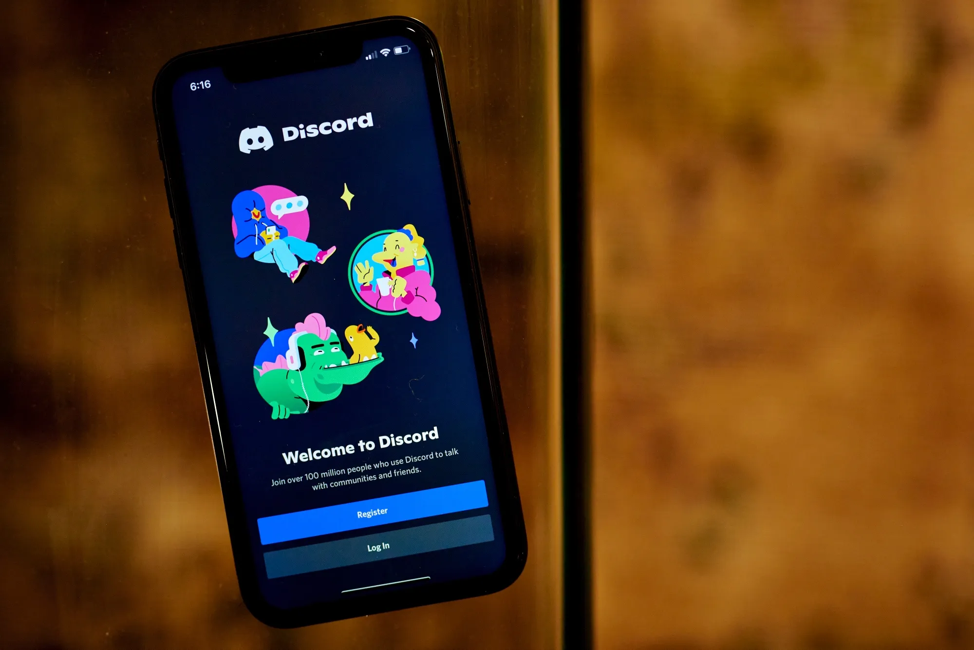 How the Alleged Con Artists From Atlas Trading Pumped and Dumped Stocks -  Bloomberg