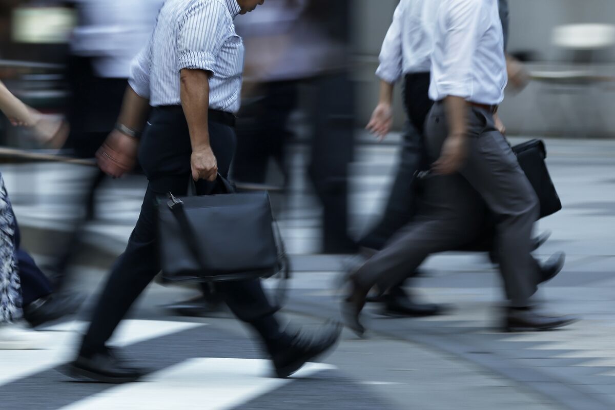 Wage Gains at Japan’s Smaller Firms at Risk as Iran War Drags On