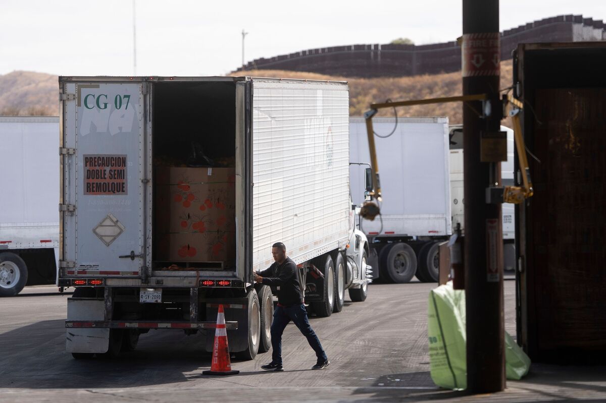 Trump’s Tariffs Leave US Business Tied Up in Costly Red Tape