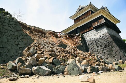 Kumamoto Castle Damaged By Magnitude 6.4 Earthquake In Japan