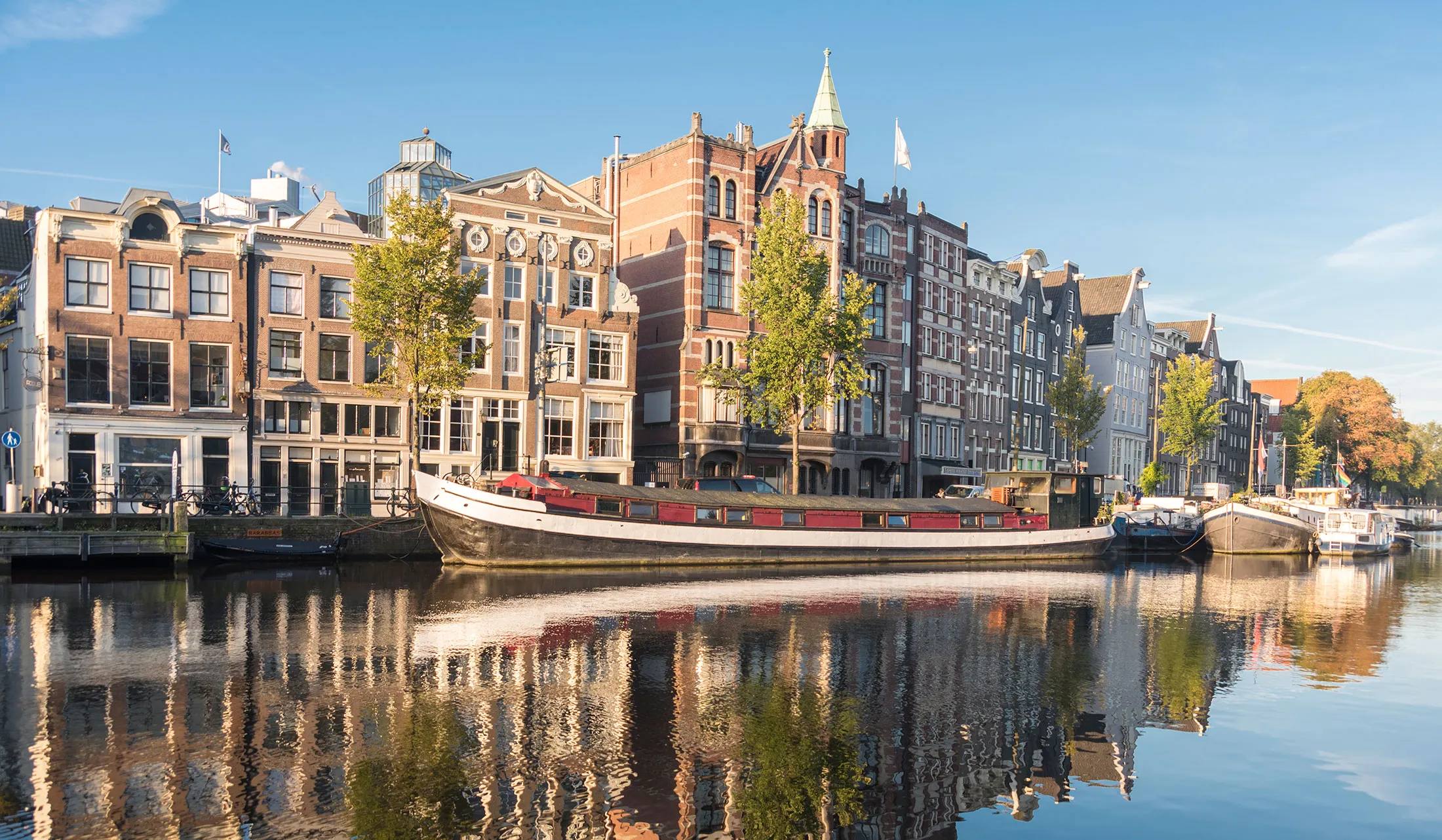 1466503387_AMSTERDAMM