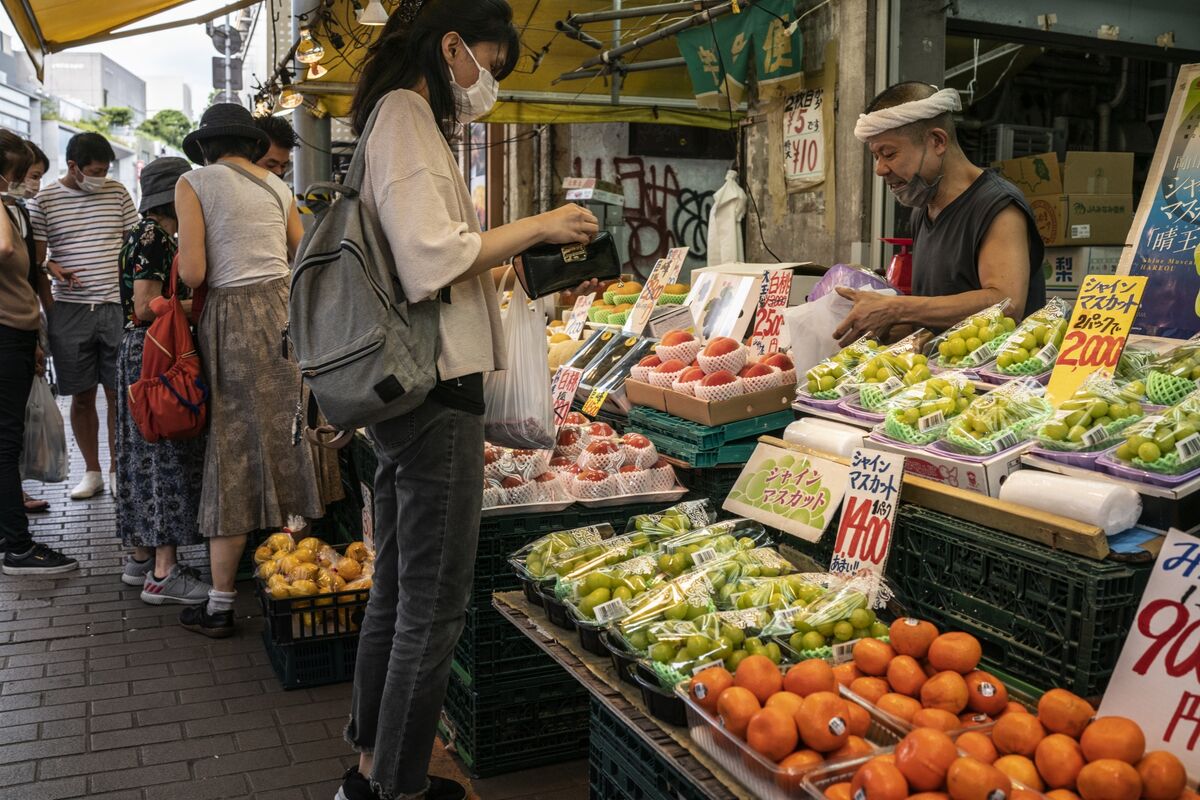 Japan’s Inflation Speeds Up, Supporting BOJ Shift Expectations - Bloomberg