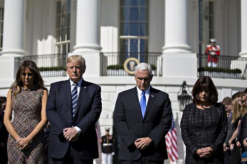 Trump Navigates Gun Politics as He Consoles Las Vegas Survivors