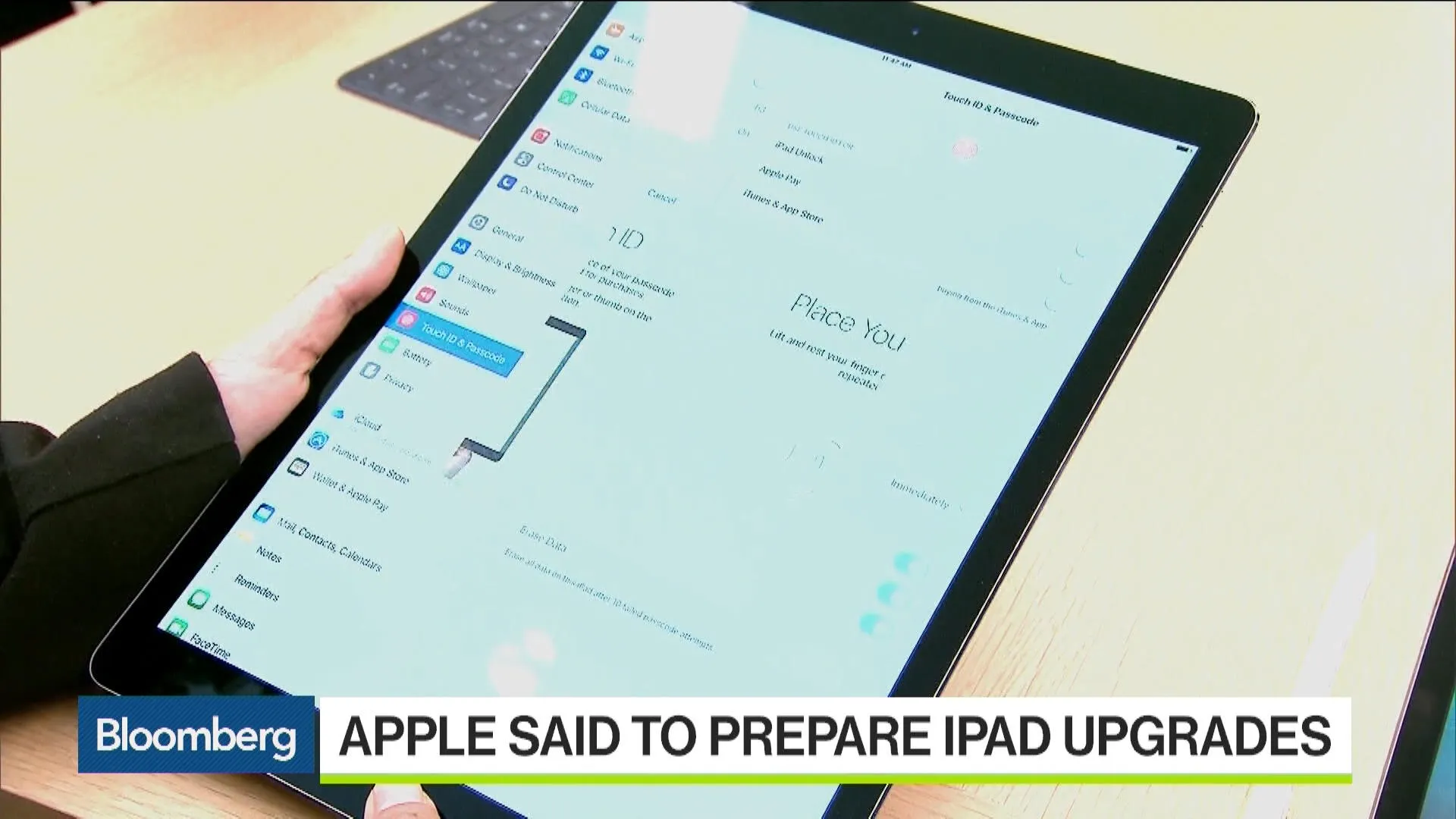 Watch Apple Said to Prepare iPad Upgrades, Mac Refresh - Bloomberg