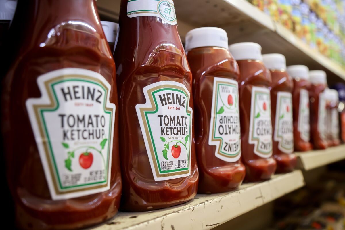 Kraft Heinz’s Split Plan Prompts Downgrade Review From Moody’s
