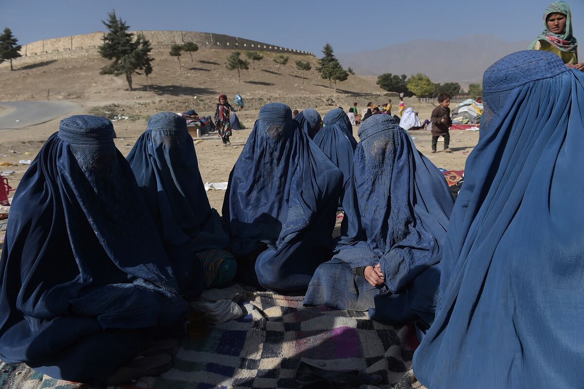 Afghan Women See Little Gains 15 Years After Taliban’s Ouster - Bloomberg