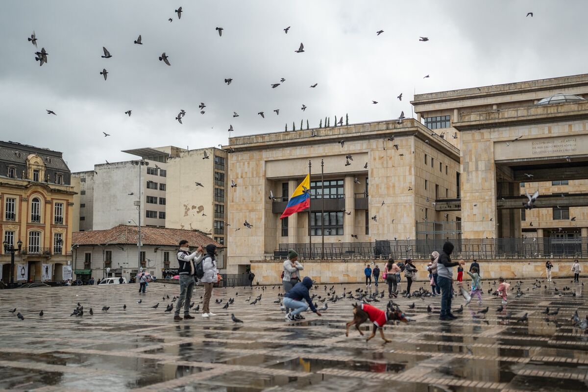 Colombia Government Feeds Peso Market With Cash from Swap Deals