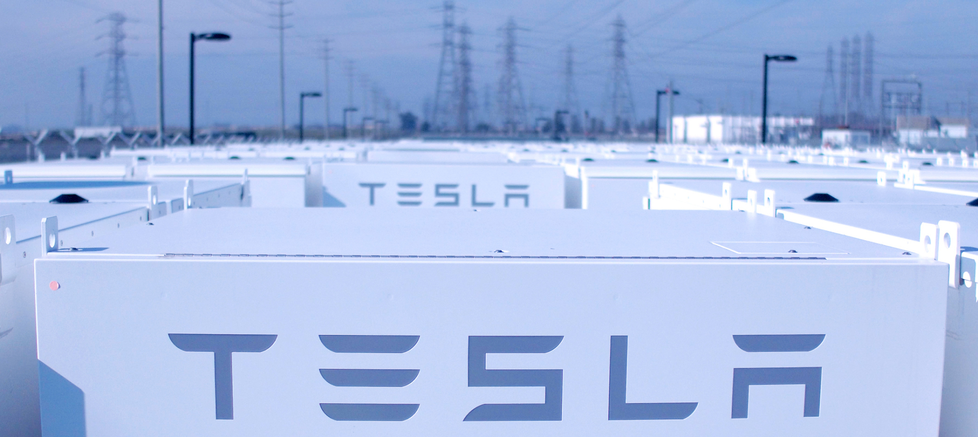 Tesla deals battery factory