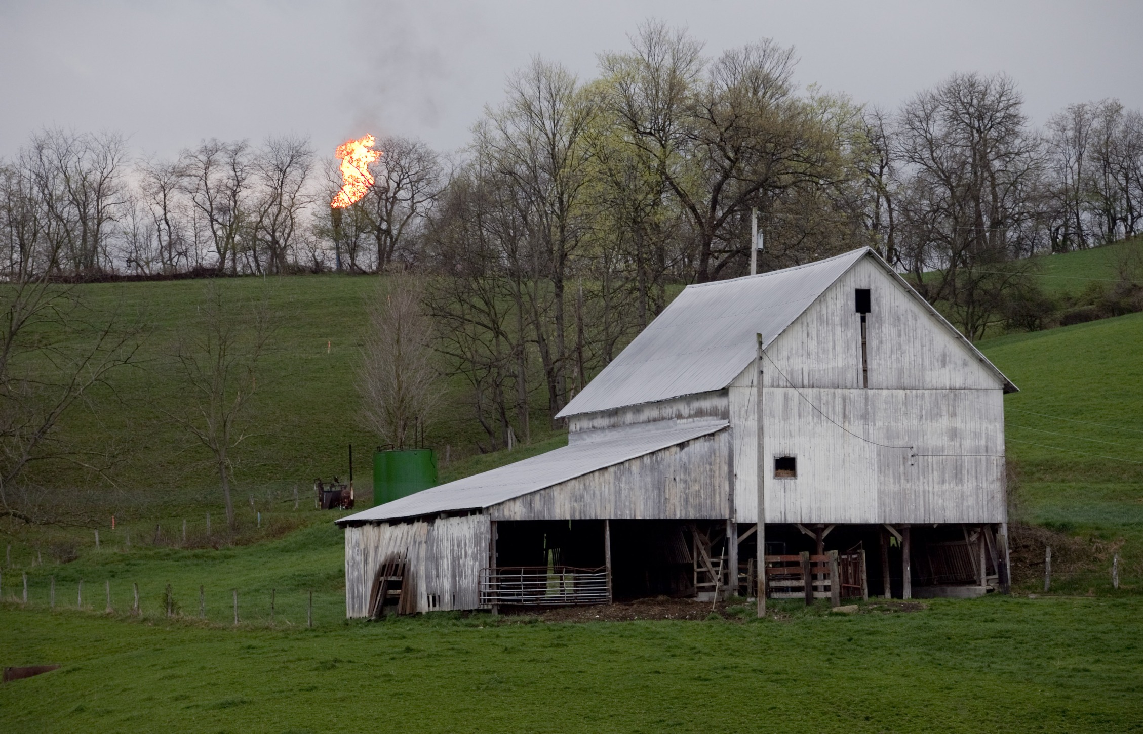 A flare stack behind a barn&nbsp;in Chartiers Township, Pennsylvania.