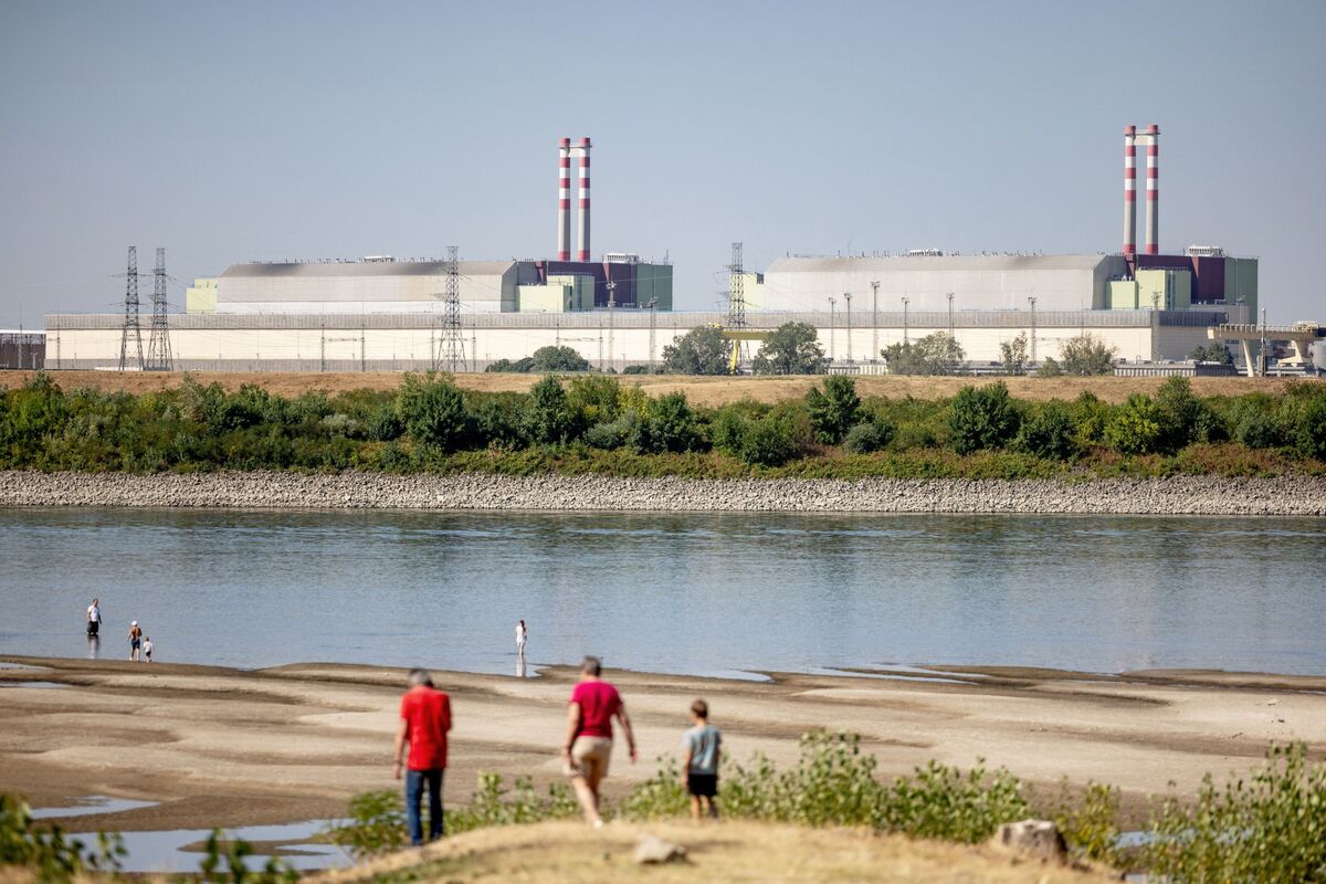 Low Rivers Pressure Governments Across Europe