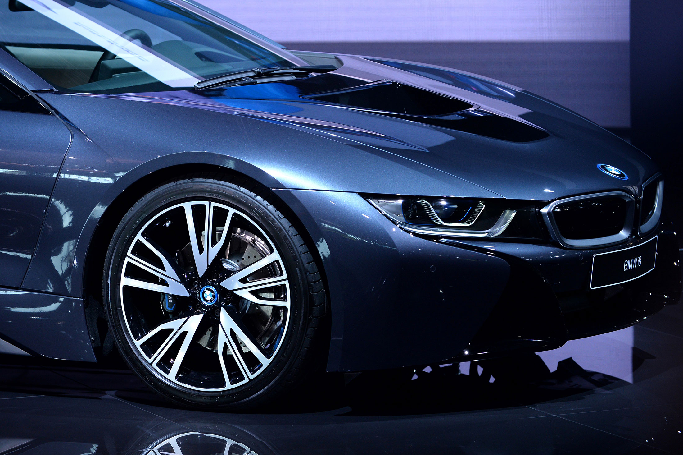 BMW i8