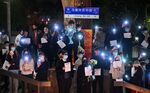 US protesters supporting those demonstrating in China.