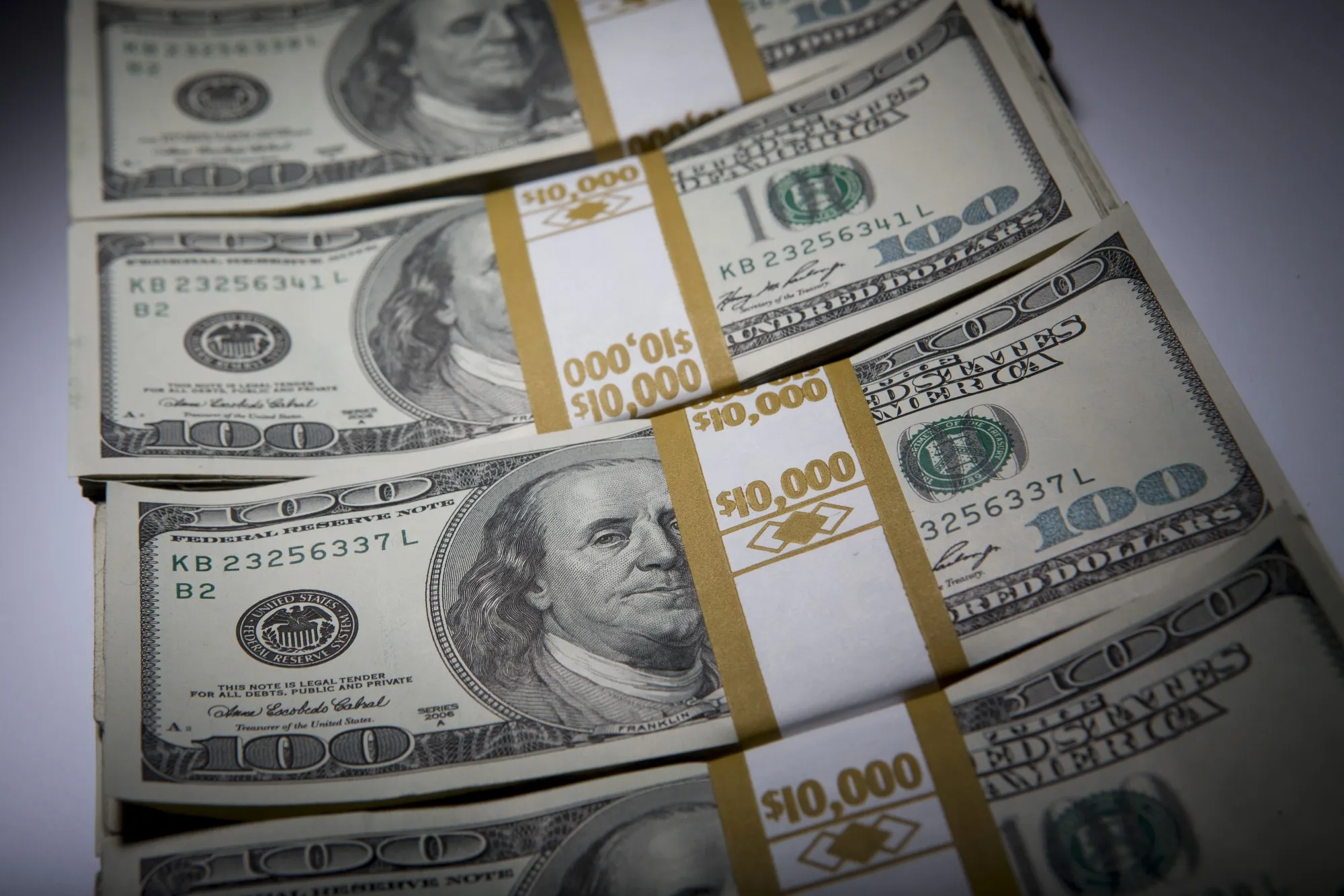 U.S. Dollar Advances Against Other Currencies