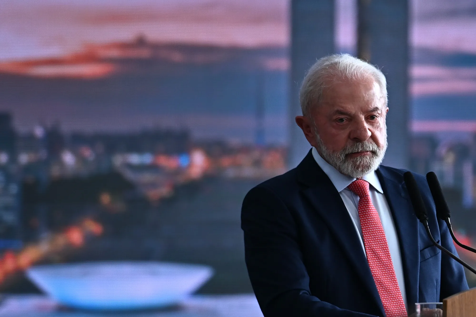 Brazil Revokes Visa of Trump Advisor Seeking Bolsonaro