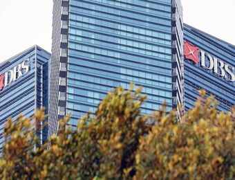 relates to Singapore DBS’s Digital Services Hit Days After MAS Ban Ends