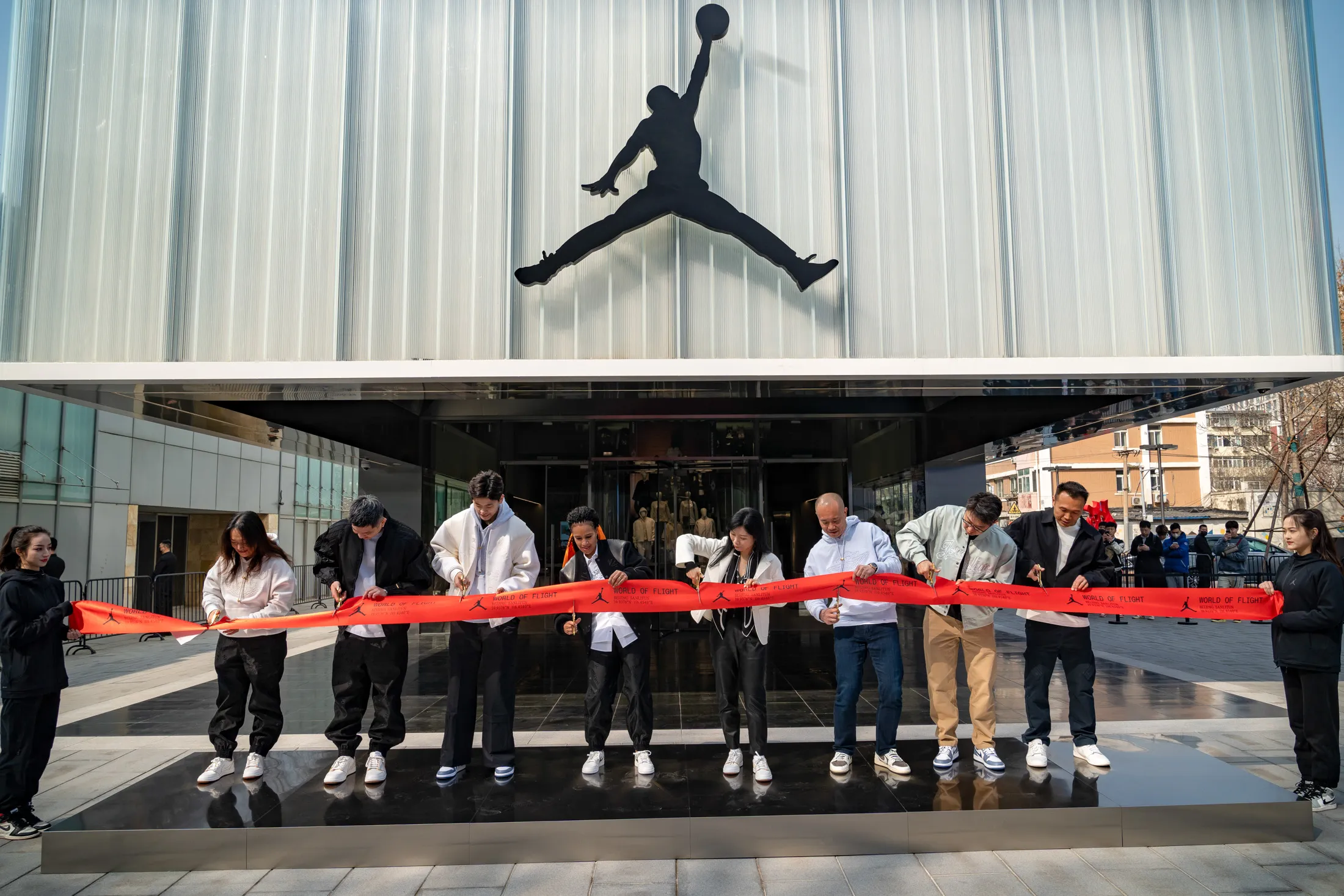 Air jordan retailers near me online