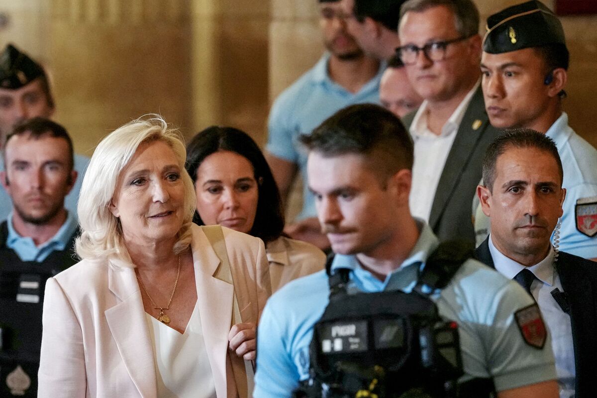 Tribunal francés habilita a Marine Le Pen para la elección de 2027