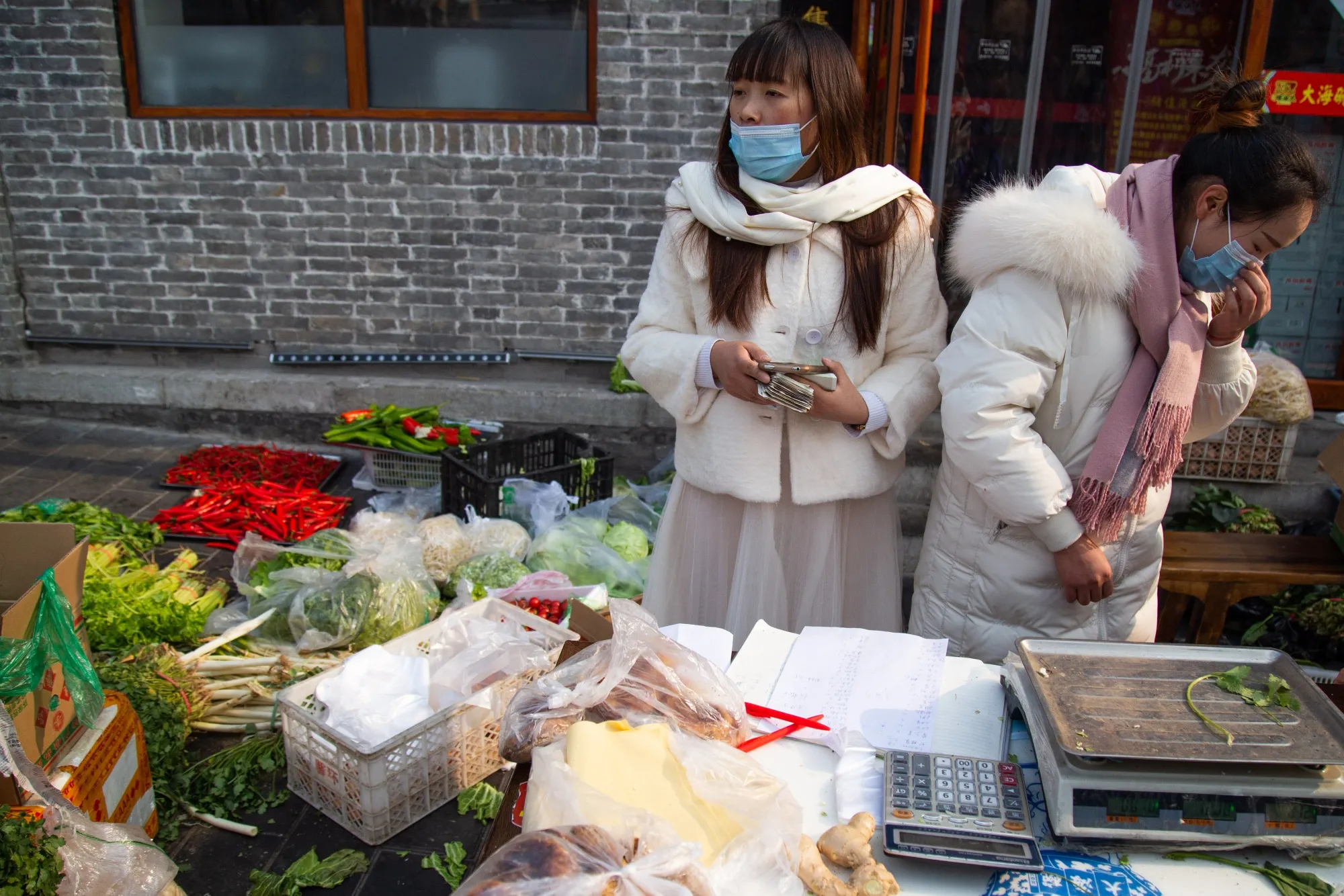 A vegetable stall&nbsp;outside a restaurant&nbsp;in Beijing on Jan. 26.