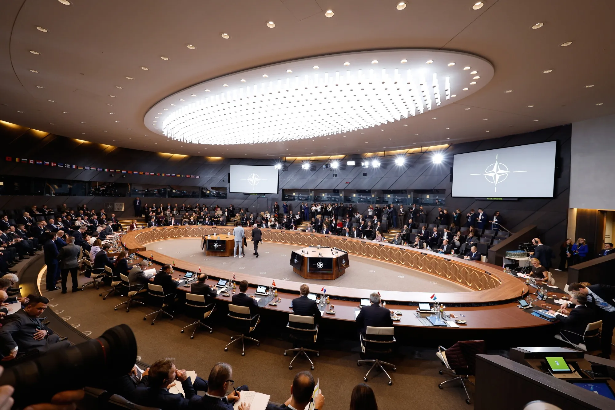 EU Presents Russian Assets Plan, But Belgium Digs In - Bloomberg