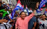 Laurentino Cortizo&nbsp;waves at supporters during a campaign rally in Arraijan, near Panama City, on April 14, 2019.