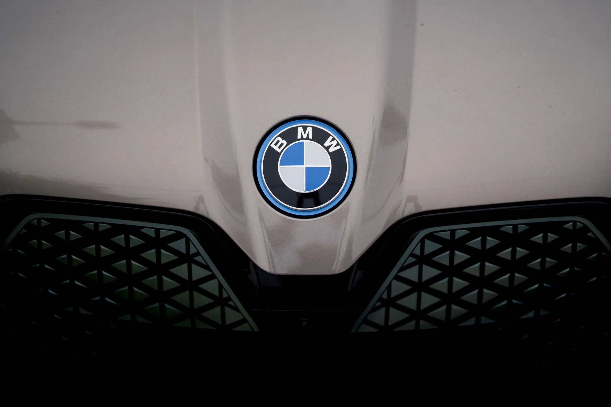 BMW Uses JPMorgan Blockchain System for Automated FX Transfers - Bloomberg