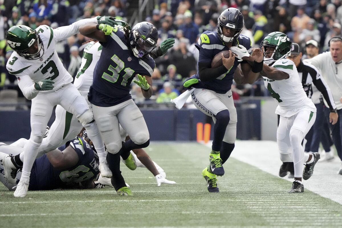 Seahawks stare at playoff chances and shattered 2022 expectations - Field  Gulls