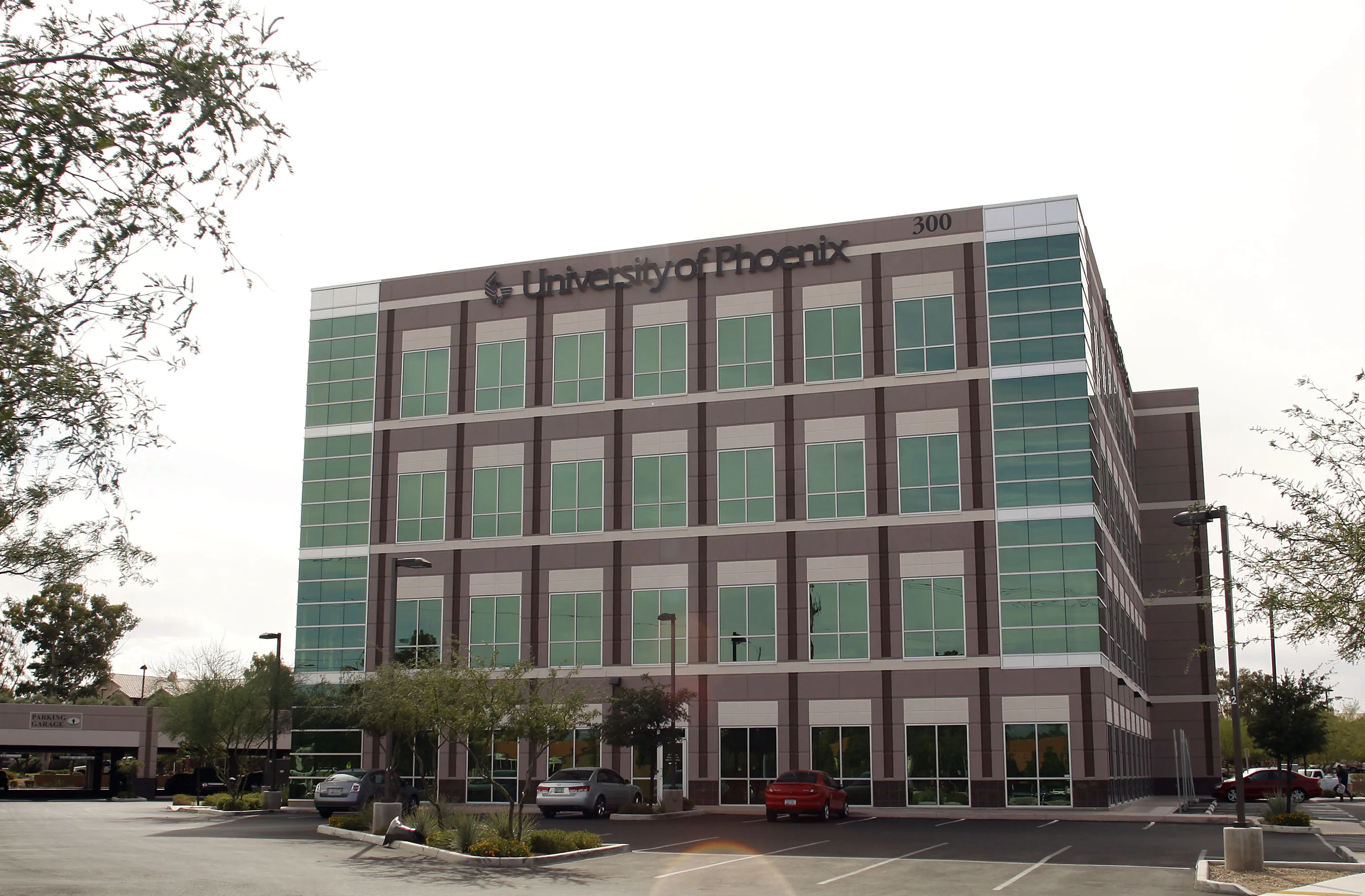 Any transaction may value Apollo Education Group at $1.5 billion to $1.7 billion.