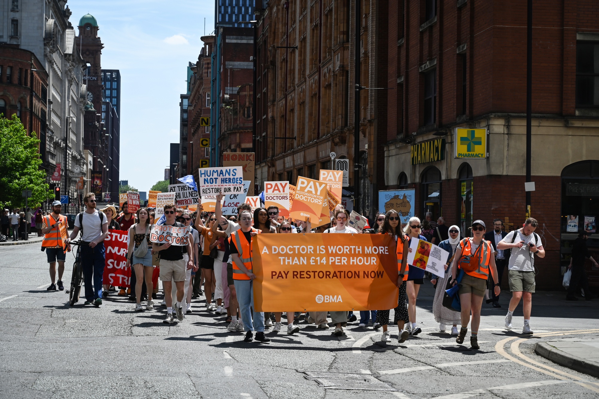 Strike talks continue between BMA and Government as doctors decide