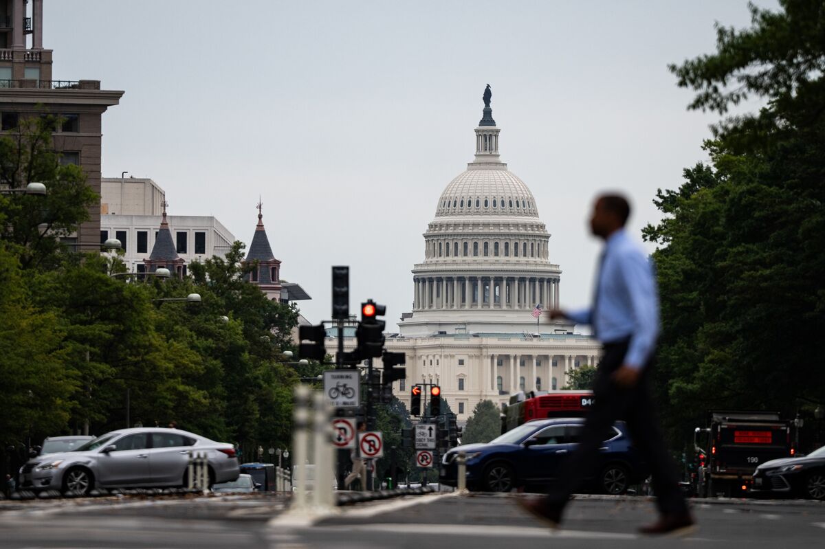 Vance Says US Barrels Toward Shutdown After Talks With Democrats