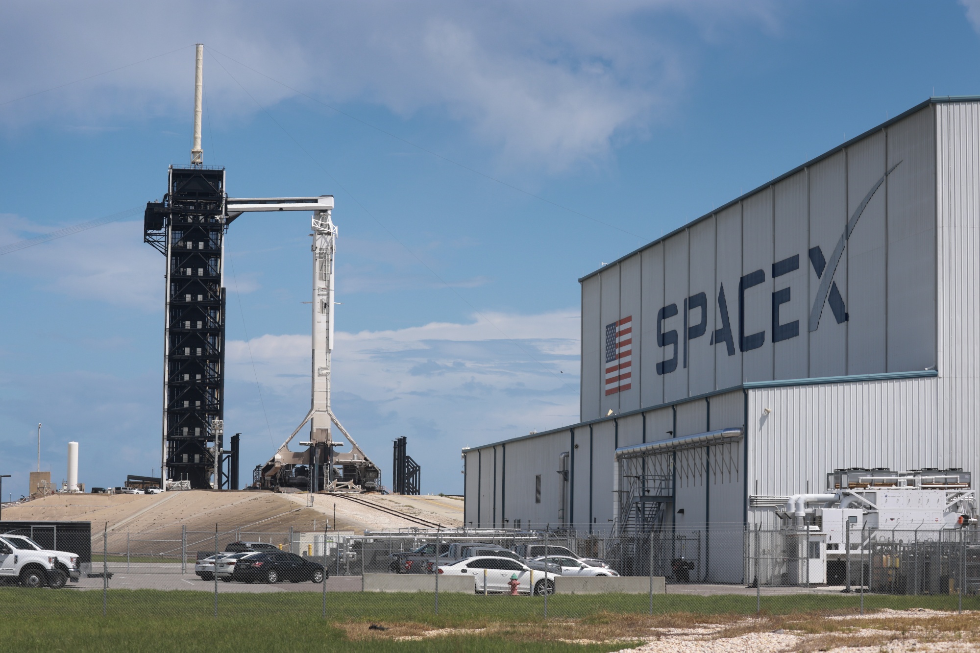 A SpaceX rocket sits on Launch Complex 39A of NASA's Kennedy Space Center in Cape Canaveral, Florida. Photographer: Joe Raedle/Getty Images