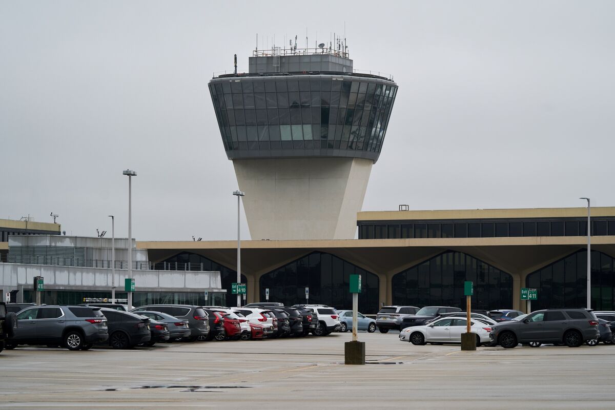 FAA Moves to Bolster Newark Airspace Strained By Failures
