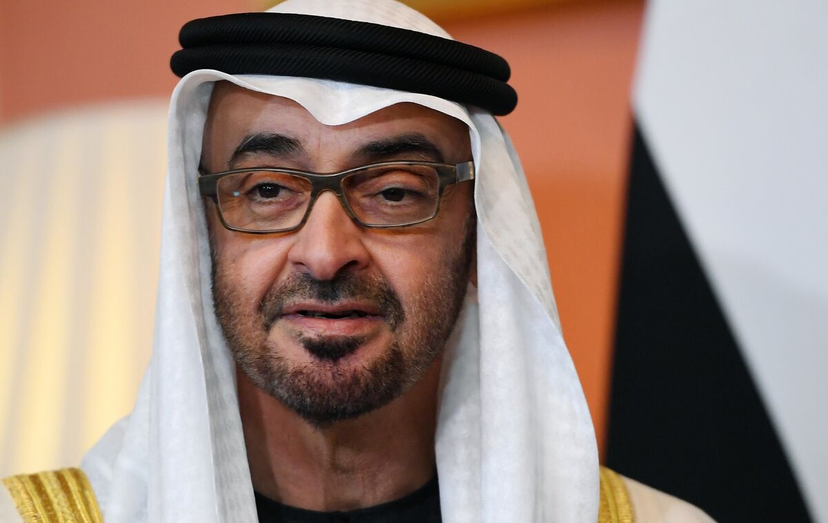 UAE Prince Sheikh Mohammed bin Zayed Meets Saudi Arabia's Mohammed Bin ...