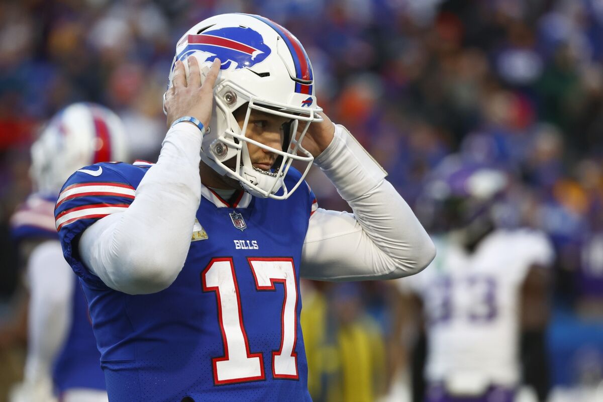 Allen's Turnover Troubles Beginning to Sink Buffalo Bills - Bloomberg