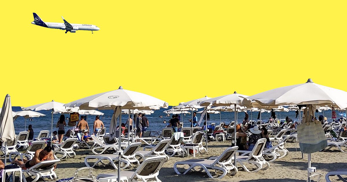 bloomberg.com - Christopher Jasper - European Airlines Brace for Turbulence as Summer Hopes Fade