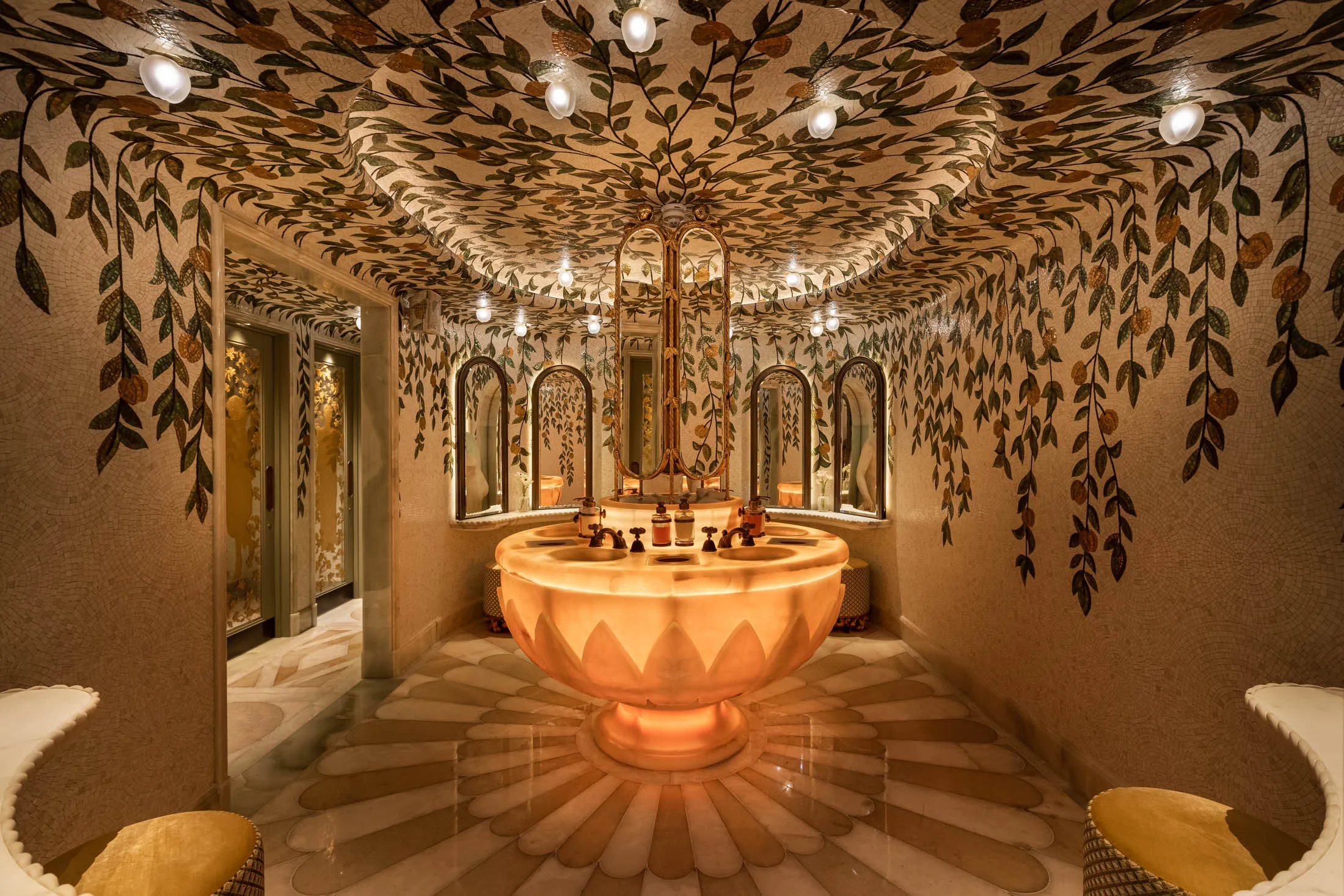 Restaurants Invest in Trendy Bathrooms for an Instagram-Worthy Experience -  Bloomberg